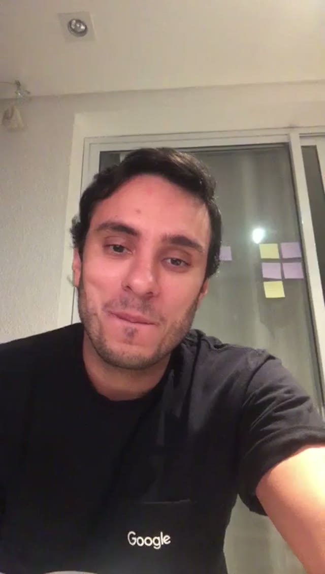 André